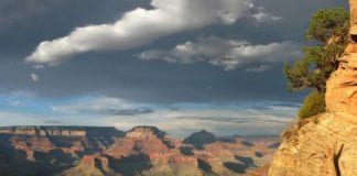 Hiker still missing in western Grand Canyon Hiker still missing in western Grand Canyon