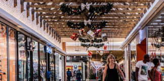Six tips for holiday spending Six tips for holiday spending