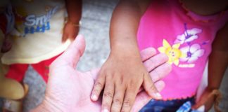 Youthlinc accepting applicants for Utah Young Humanitarian Award Youthlinc accepting applicants for Utah Young Humanitarian Award