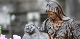 Giving the final gift: How to help a dying person let go Giving the final gift: How to help a dying person let go
