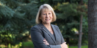Jean Boreen named new dean for SUU College of Humanities and Social Science Southern Utah University announced that Dr. Jean Boreen has been chosen to serve as the new dean for the SUU College of Humanities and Social Science.