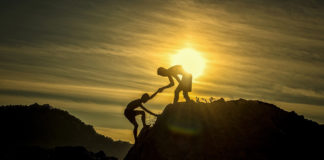 Sunset on the Square celebrates final 2018 event Sunset on the Square celebrates final 2018 event