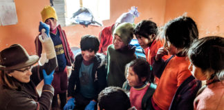 Heart Walk Foundation expedition volunteers help Q’ero villagers high in the Andes