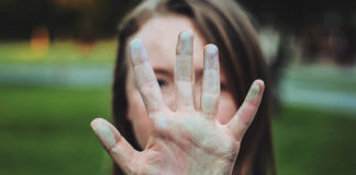 Over 200,000 Bears Ears supporters ask BLM to halt planning More than 200,000 public comments asking the BLM to halt its planning process for Bears Ears National Monument have been submitted to the federal agency.