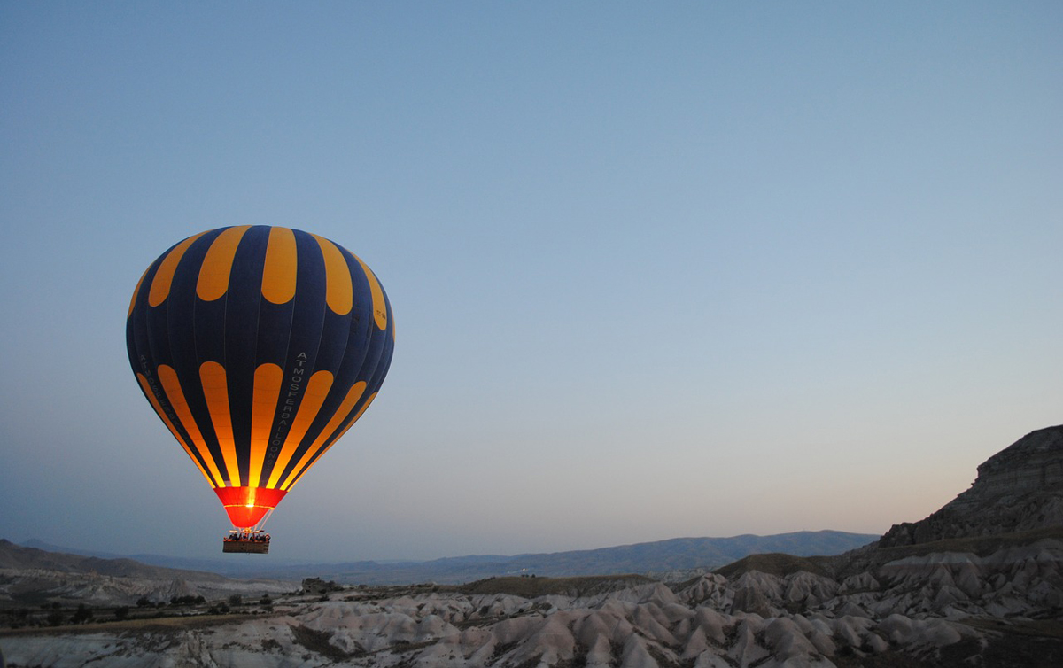 Today, Mesquite Gaming, owner of Casablanca Resort and Virgin River Hotel, kicks off the eighth annual Mesquite Hot Air Balloon Festival.