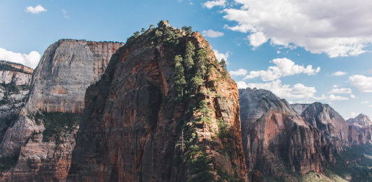 Poetry in the Park will provide aspiring writers the opportunity to put their feelings towards Zion National Park on paper.