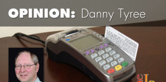 Stop me before I demolish a credit card machine In recent weeks, I've overheard multiple shoppers gripe about navigating the wildly dissimilar credit card machines at different establishments.