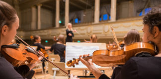 Utah Opera resident artists perform in Washington County schools Students in Washington County can enjoy live opera in their own schools when Utah Opera’s resident artists perform for them.