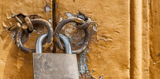 Zion National Park rangers investigating theft in Watchman Campground U.S. park rangers at Zion National Park are investigating the recent theft of funds from the fee drop box in Watchman Campground in Zion Canyon.