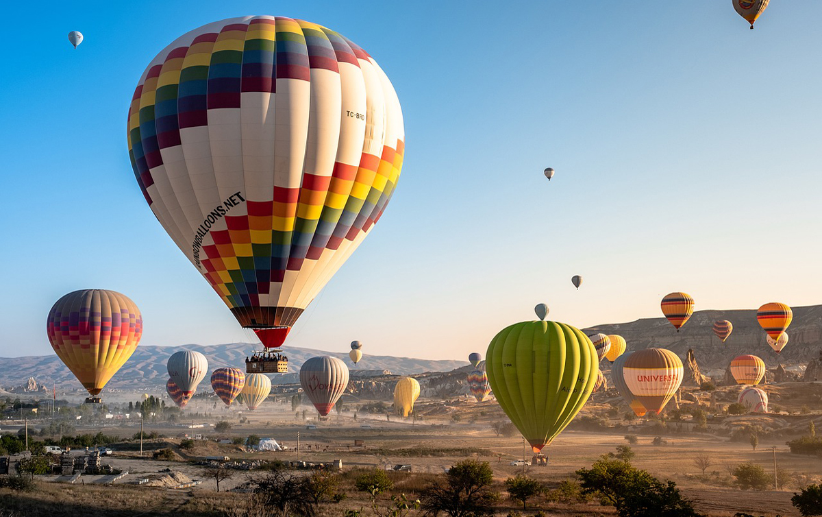 The skies of Mesquite will be decorated by dozens of colorful hot air balloons as Mesquite Gaming hosts the ninth annual Hot Air Balloon Festival.