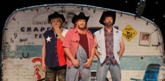 Christmas In Kayenta Continues with the 3 Redneck Tenors & It’s A Wonderful Life Christmas in Kayenta