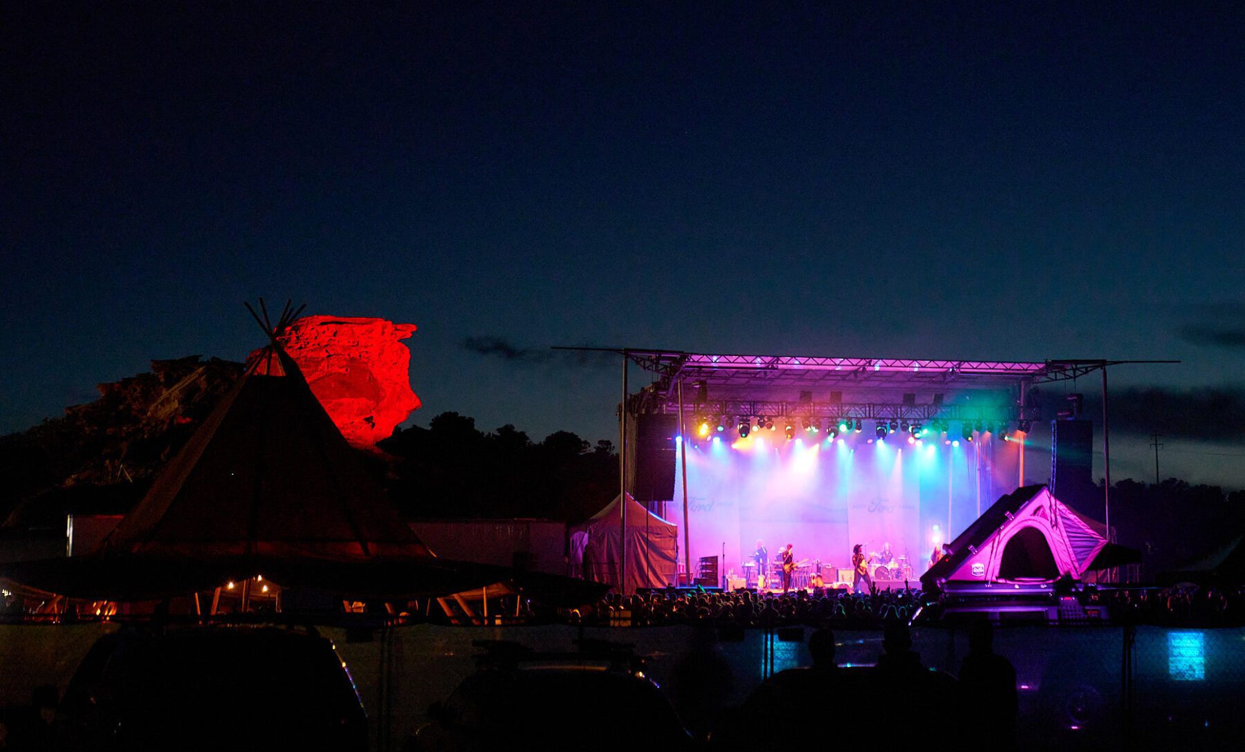 Utah’s Red Rocks Meet Rock-n-roll At Fort Desolation Fest - The 