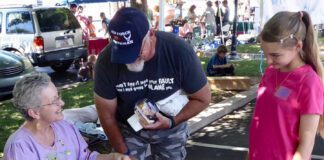 Youth Weaving Workshop Offers Hands-On Art Experience for Kids Youth Weaving Workshop Offers Hands-On Art Experience for Kids