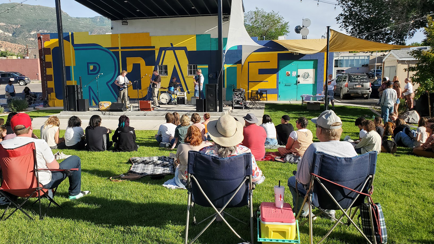 Free Summer Concert Series Continues at Johnson Arts Center