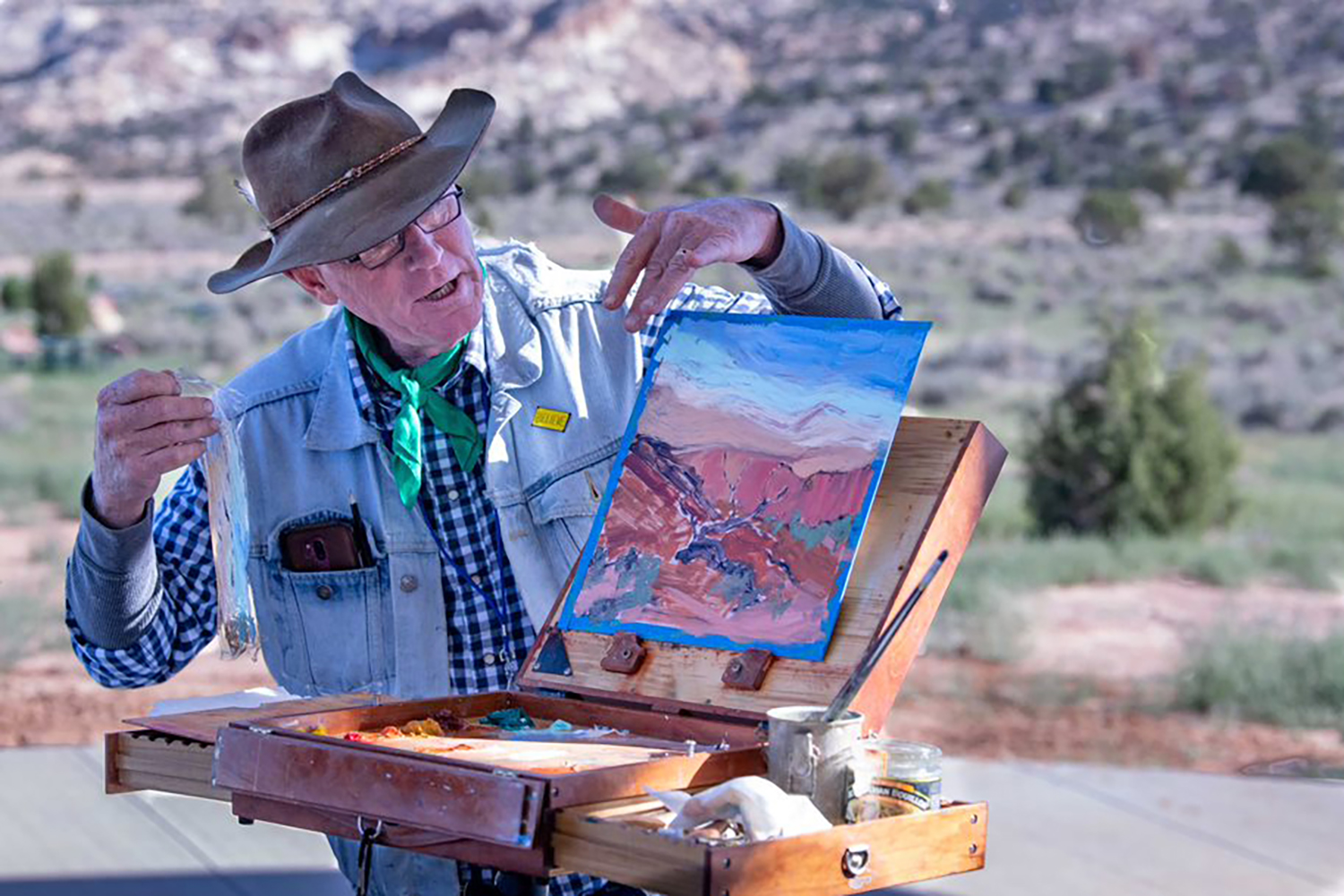 Celebrate the 21st Escalante Canyons Art Festival, Sept. 19–28, 2025. Enjoy workshops, plein air competitions, music, wood carvings, quilt exhibits, and naturalist excursions in Escalante, Utah.