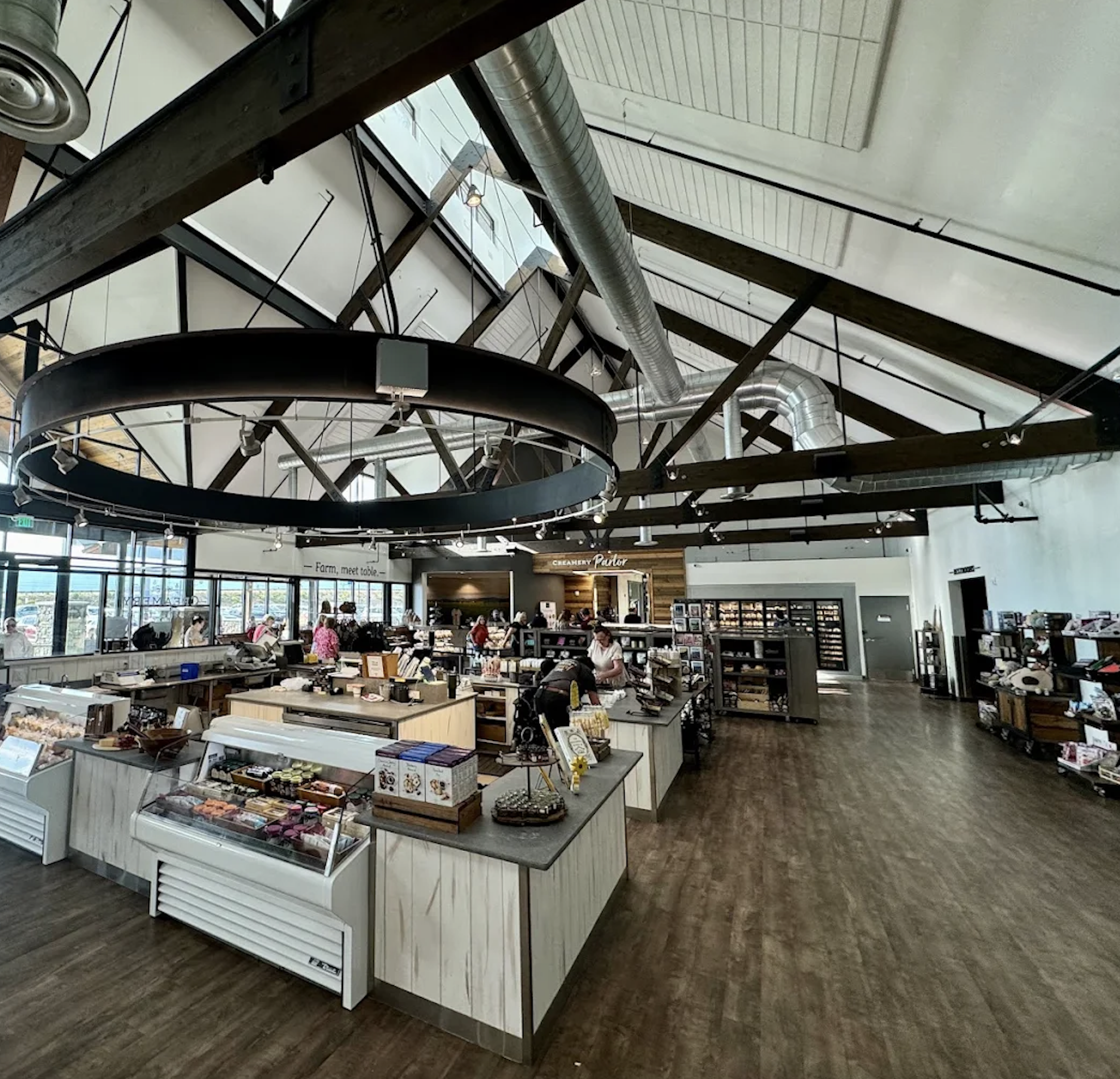 The Creamery in Beaver, Utah, is a road trip gem off I-15. From braised short rib sandwiches and cheese curds to house-made ice cream, this modern farmhouse stop is a must-visit for travelers and foodies alike.