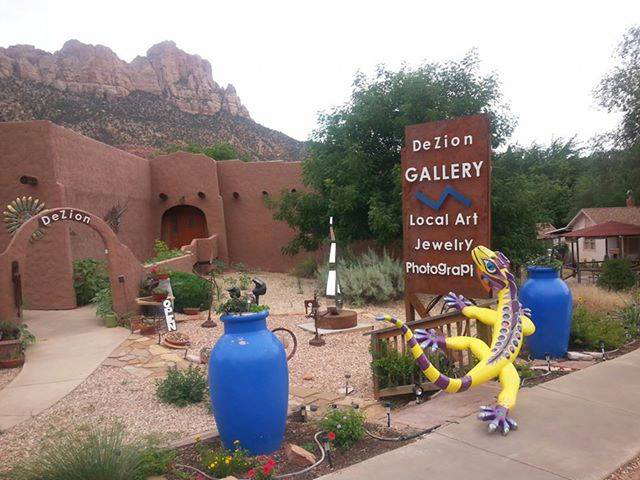 Explore working studios across Springdale, Rockville, and Virgin during the Arts to Zion Canyon Community Tour, Nov. 15–16, 11 AM–3 PM, with a Saturday 10 AM opening program and free hands-on art activities. Registration required.