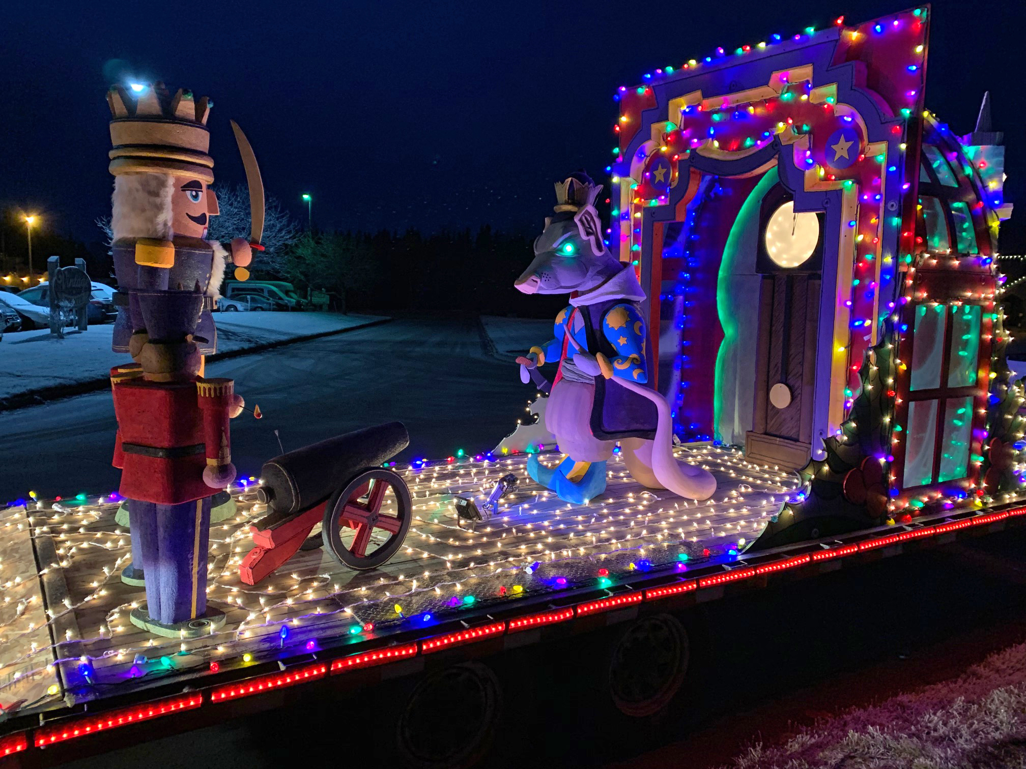 Springdale’s annual Light Parade & Sweets Social returns December 12 with festive floats, holiday treats, cash prizes, and photos with Mr. and Mrs. Claus at the Canyon Community Center.