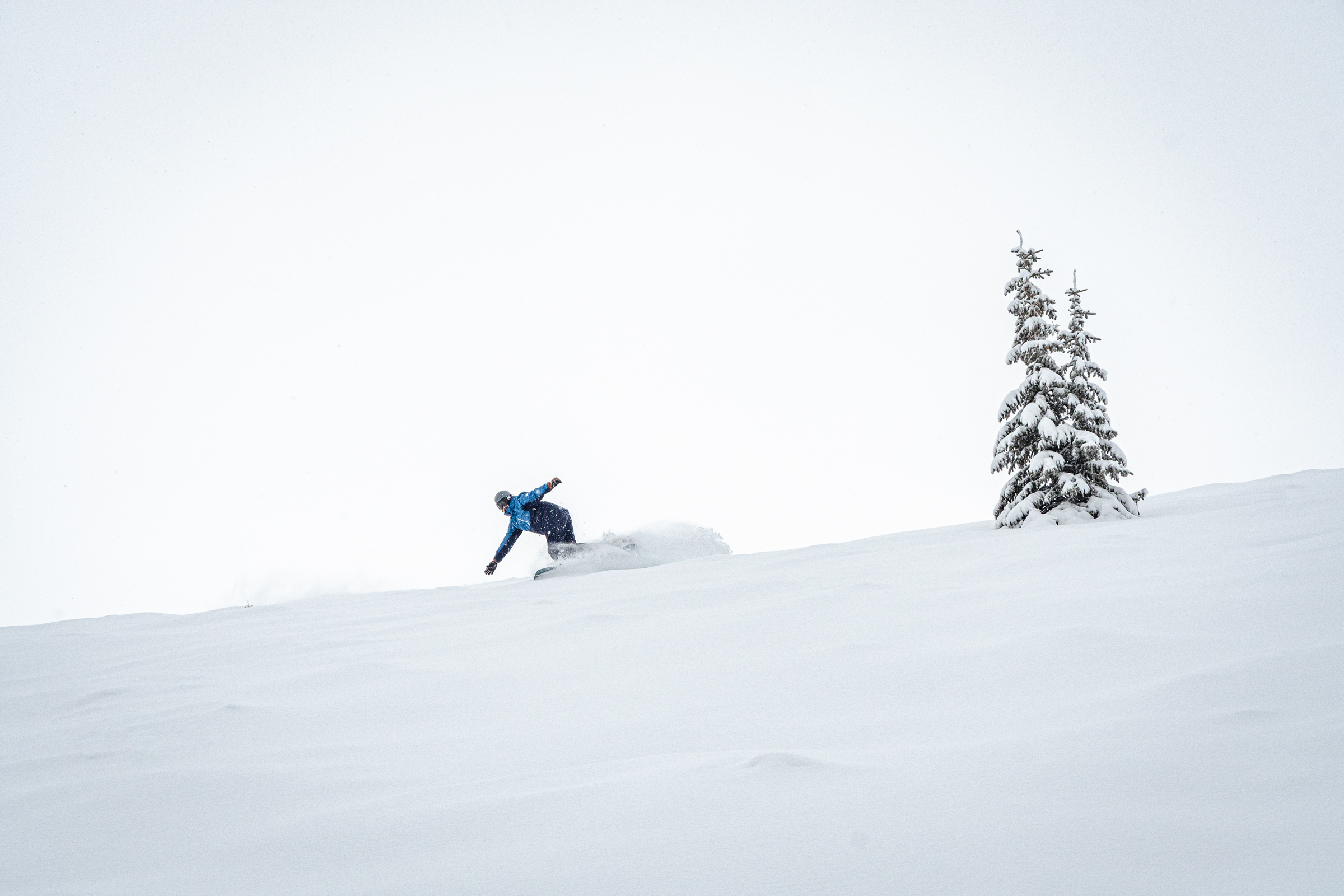 Brian Head Resort opens the Giant Steps Express Lift, adding 14 trails and hosting New Year’s Eve fireworks, night skiing, and snow tubing.
