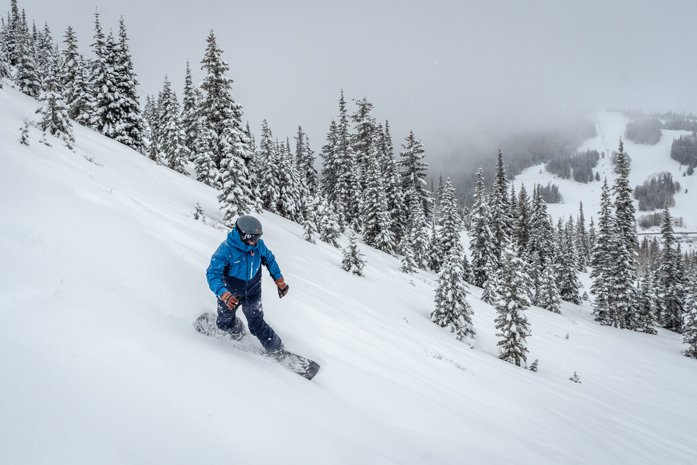 Brian Head Resort opens the Giant Steps Express Lift, adding 14 trails and hosting New Year’s Eve fireworks, night skiing, and snow tubing.