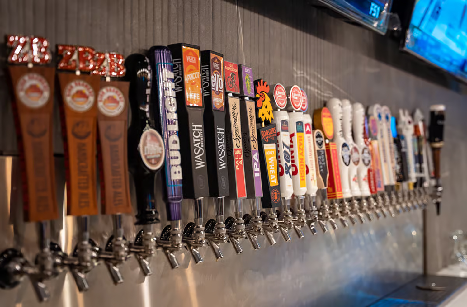 Hive 435 Taphouse in downtown St. George pairs craft beers, cocktails, and comfort-forward food in a lively, social setting. A go-to stop for a relaxed night out.