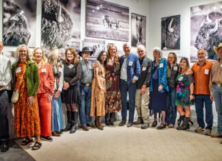 Raven’s Heart Gallery Summer Show Invites Visitors Behind the Creative Process Art lovers will have the opportunity to see creativity in action when Raven’s Heart Gallery hosts its Summer Show on Saturday, June 13, from 1–4 PM at 57 W. Center St. in Kanab.
