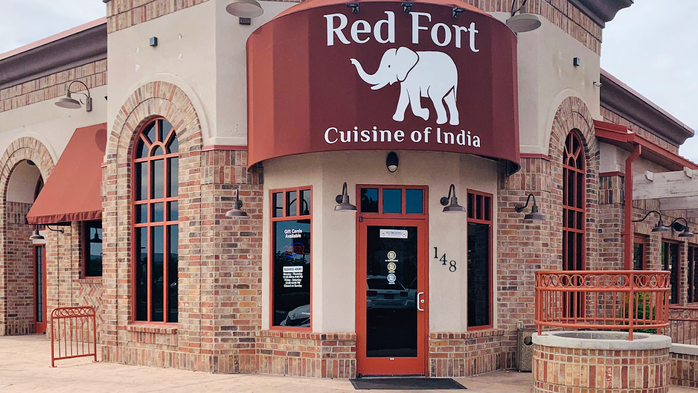 From Lamb Biryani and Saag Paneer to Butter Chicken, Red Fort has earned its place as one of St. George's must-visit restaurants for authentic Indian cuisine.