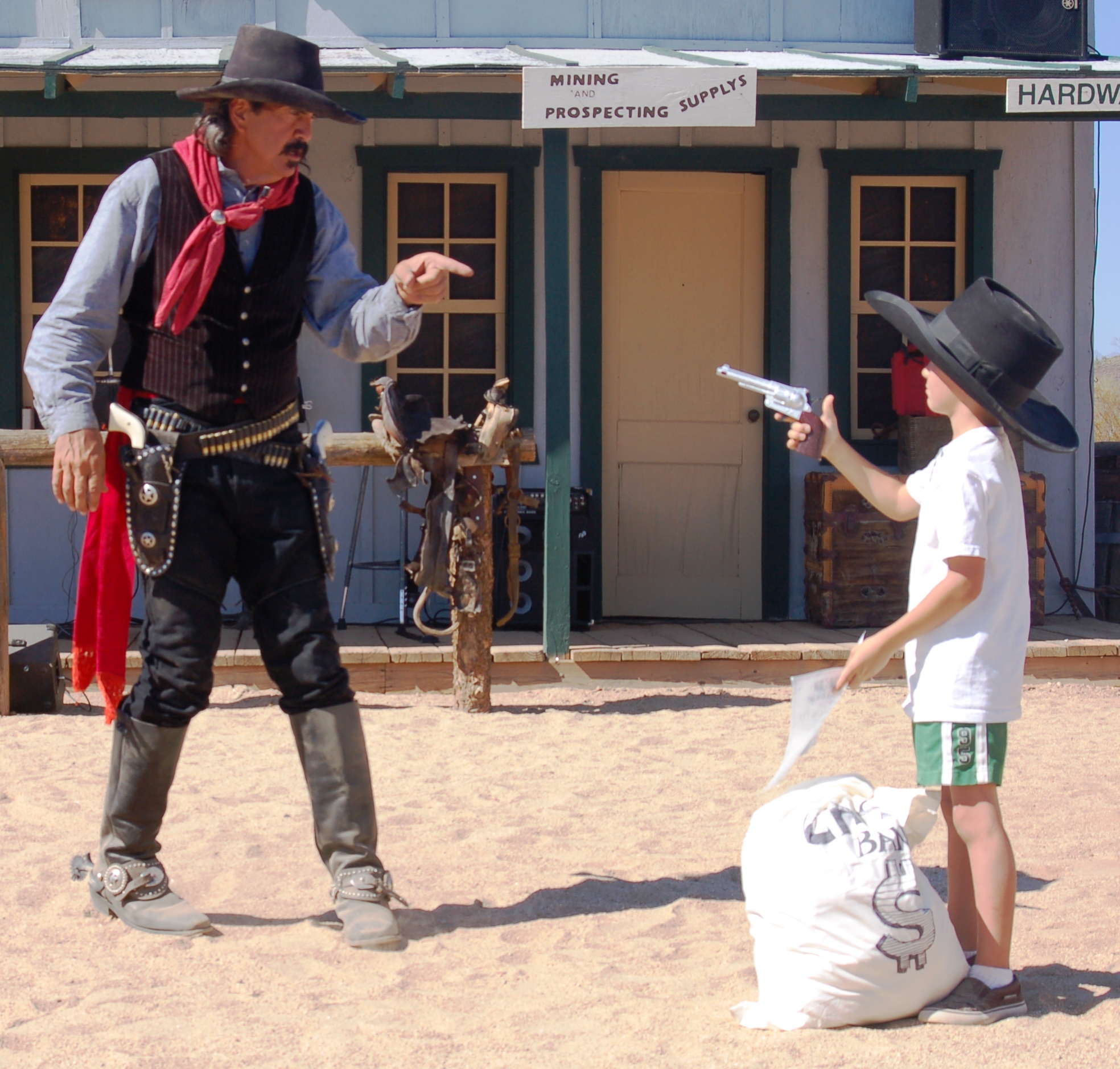 Kanab’s Little Hollywood Wild West Fest returns this September with celebrity appearances, stunt shows, Western poetry, and interactive contests for the whole family.